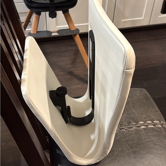 Ready Rocker - Picture 2 of 4